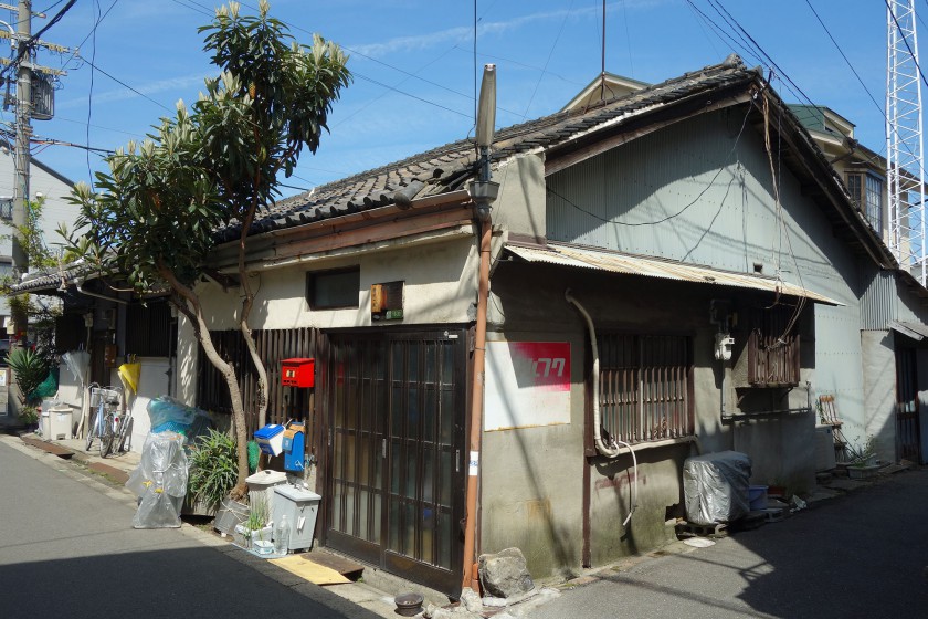 Apr 4, 2015 at 10:39, Osaka 野江　Sony RX100